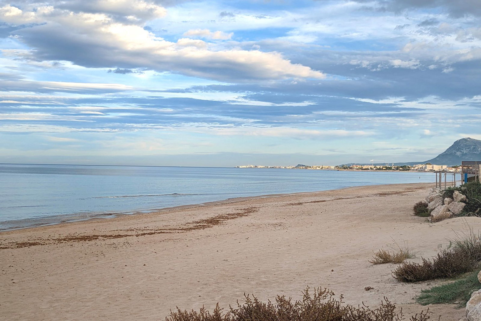 C3XY8042DEN Urban plot close to the beach for sale in Dénia