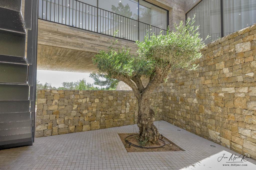 OFFC4XY6392BEN Schöne moderne Villa mit einzigartigem Design zum Verkauf in Benissa