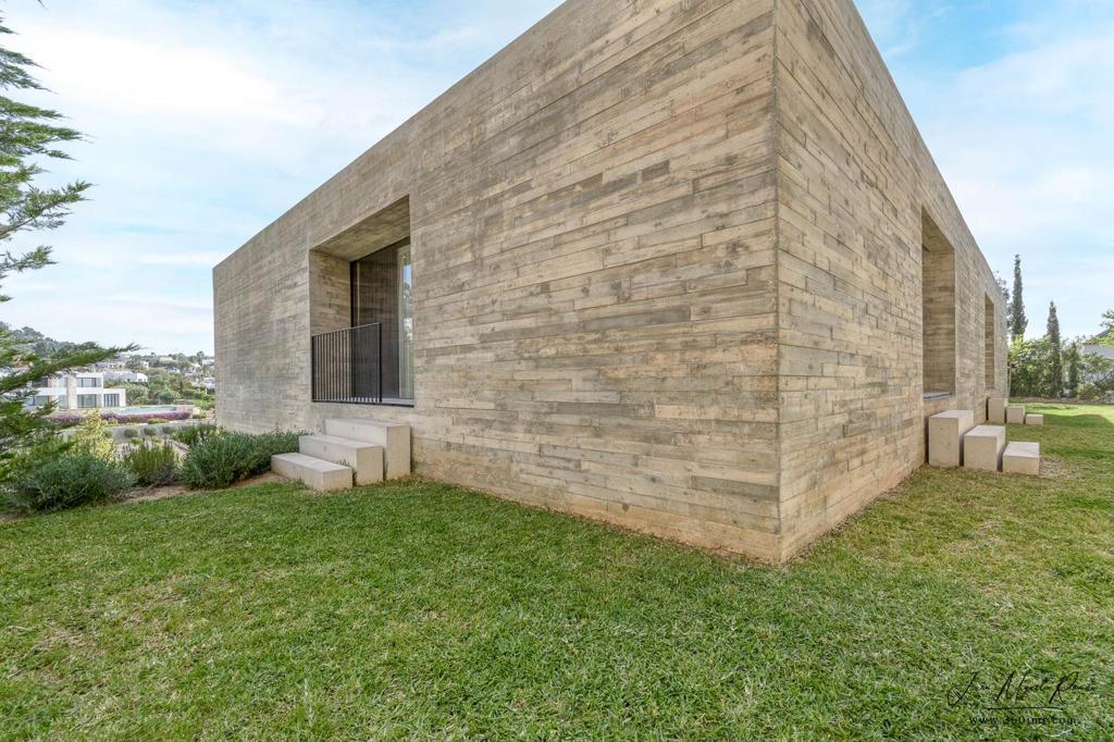 OFFC4XY6392BEN Schöne moderne Villa mit einzigartigem Design zum Verkauf in Benissa