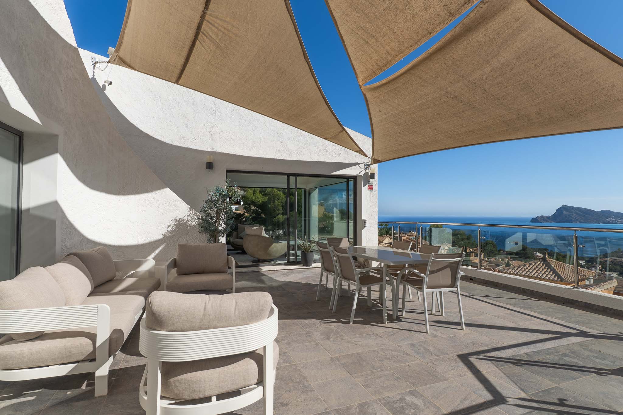 C3XY8339ALT Villa avec vue panoramique sur la mer à vendre à Altea Hills.